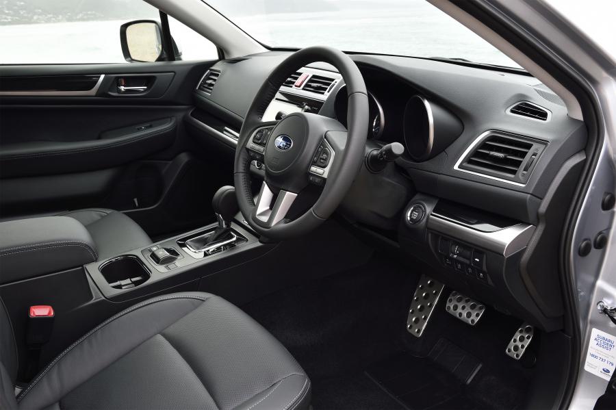  Subaru Legacy 2015 года  (ZA) (фото 12 из 16)